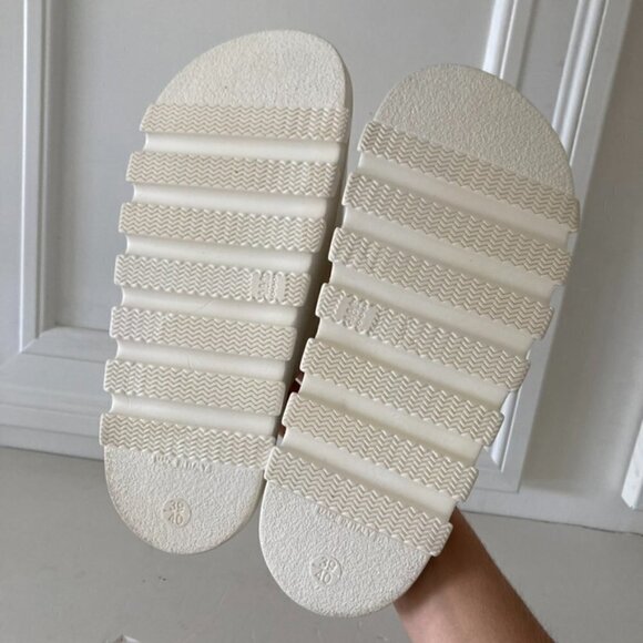 NWOT Free People Movement White Rubber Slides Sz L 39/40 - Picture 4 of 5